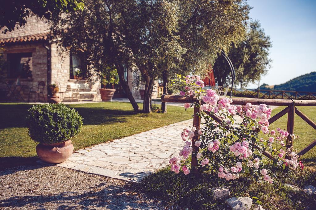 Agriturismo Casal San Sergio Fossombrone Buitenkant foto